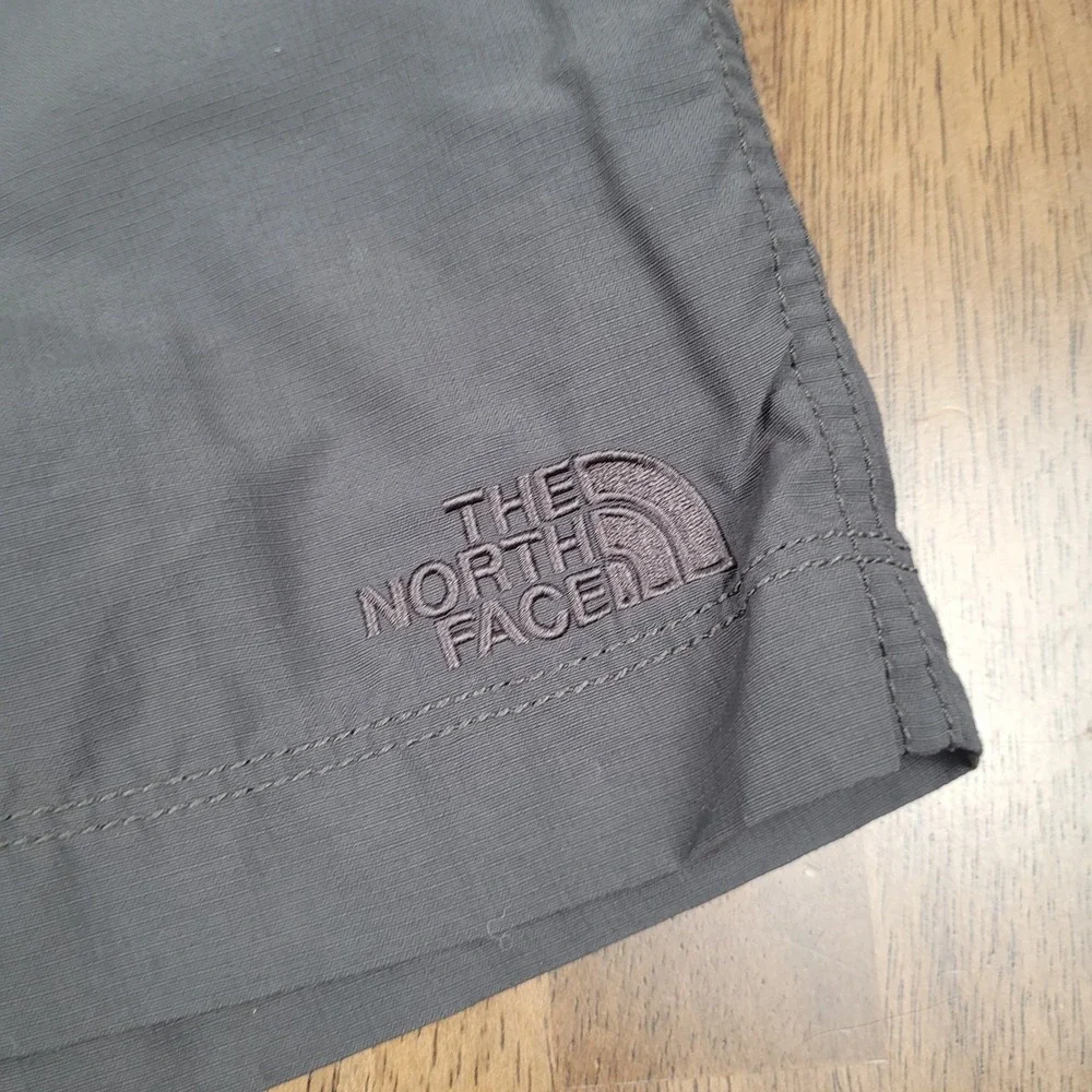 The North Face Horizon Utility Shorts Men's Size 34 Nylon RipStop Gunmetal Gray